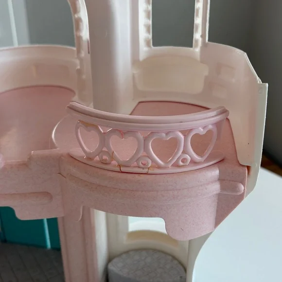 Fisher Price Once Upon a Dream Palace - Picture 9 of 14